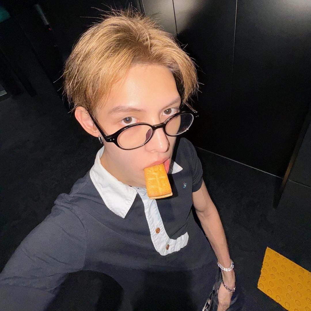 Aaaa江苏建材批CEO