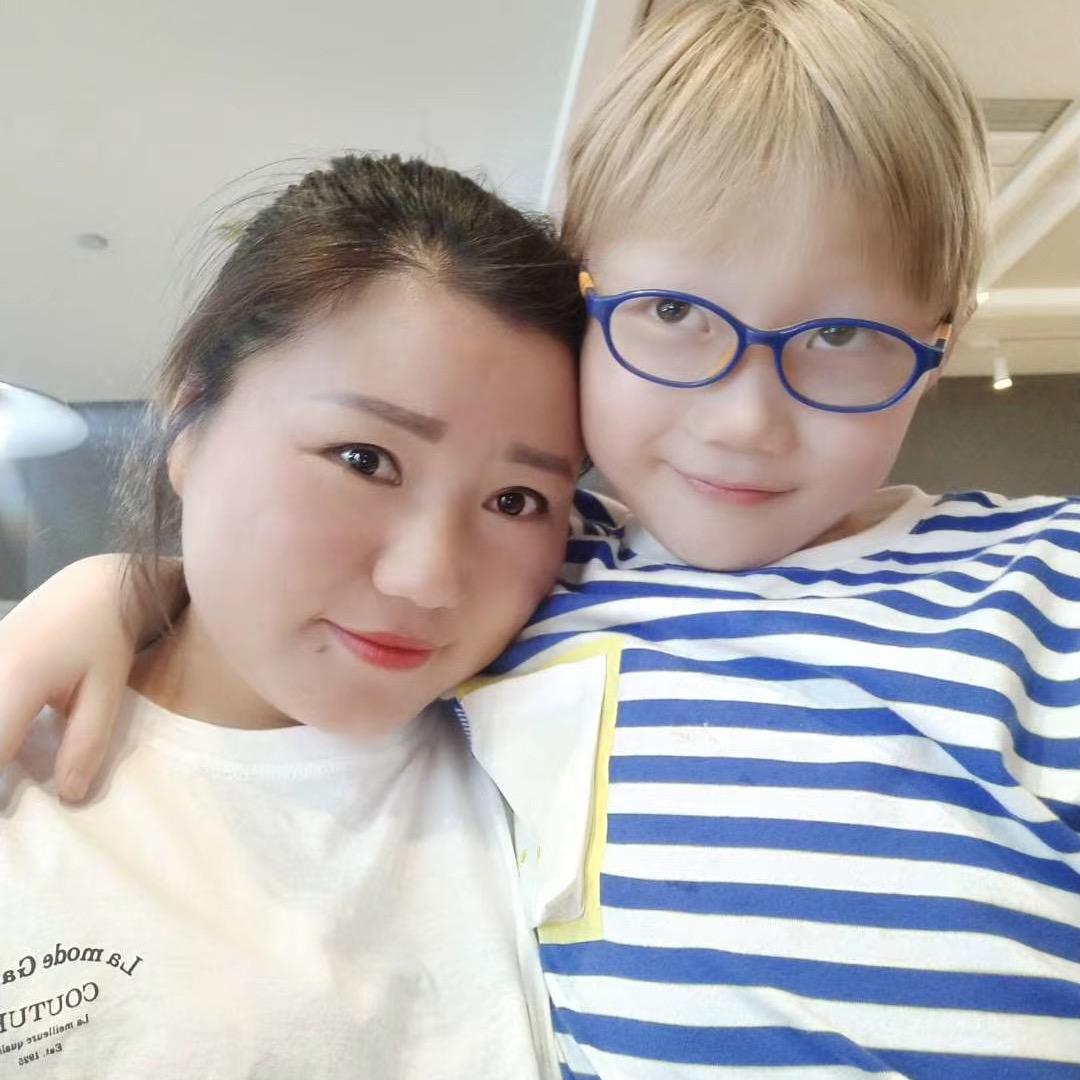 养虾小姐姐