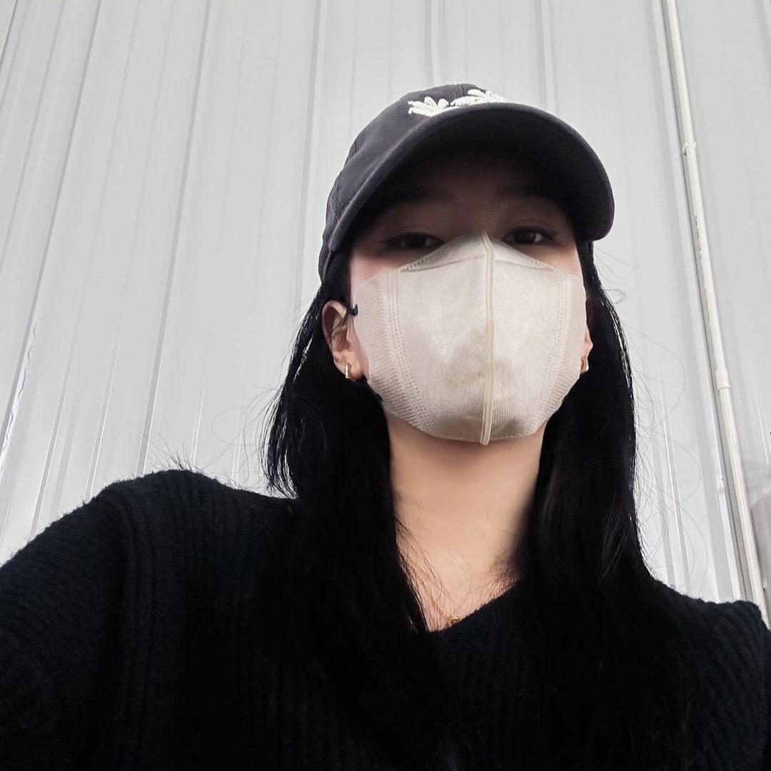 @伍月