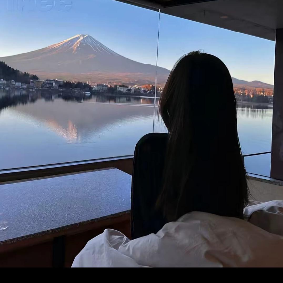 小乖ᵏⁱˢˢ