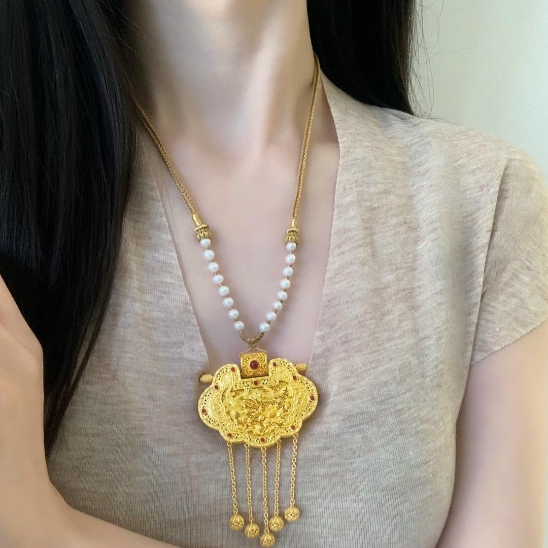 鑫福荣珠宝城(北北象店)珠宝人明慧