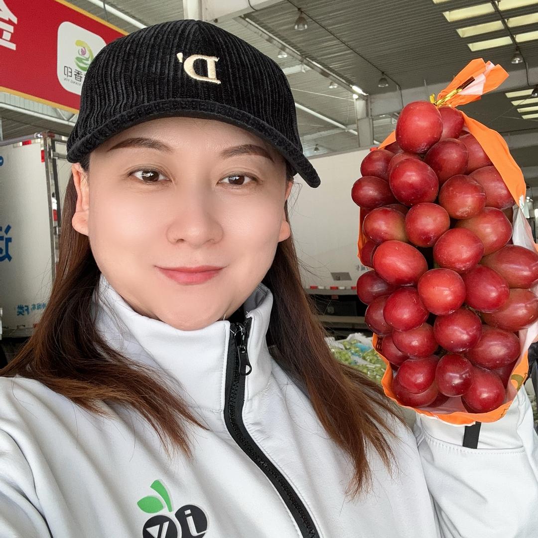 瑶瑶来了（葡萄姐姐）