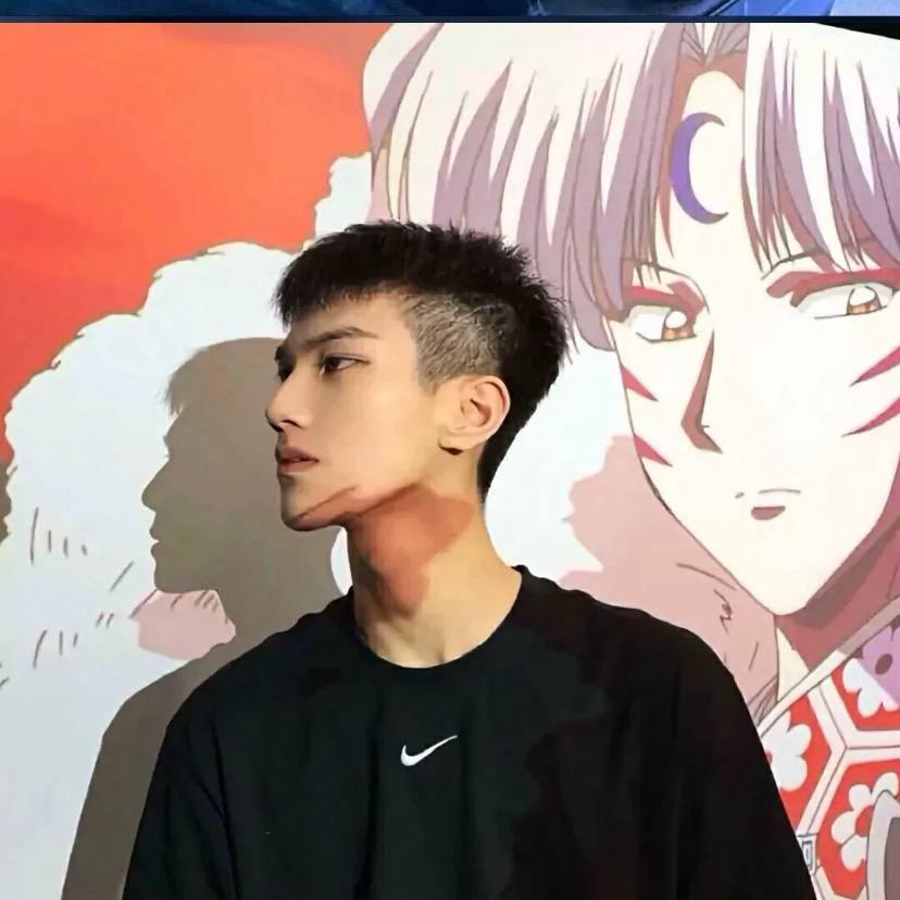 小嘴叭叭的