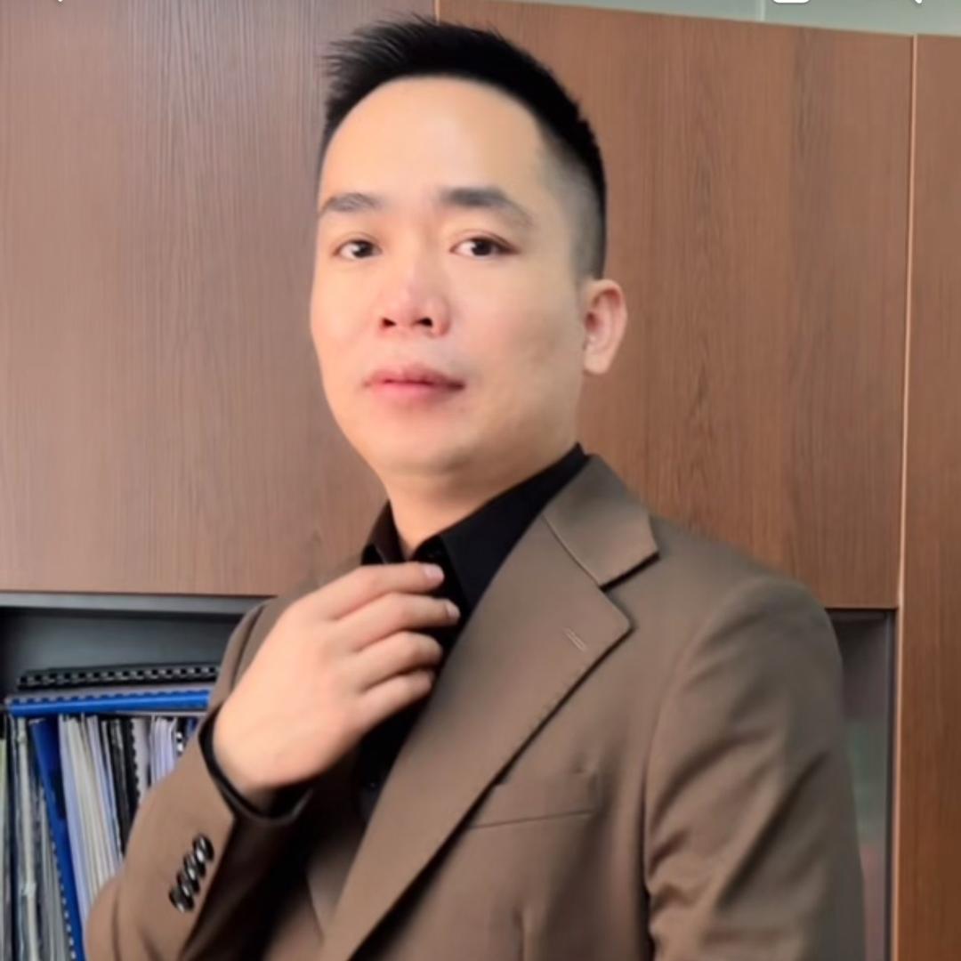 衬衫阿强