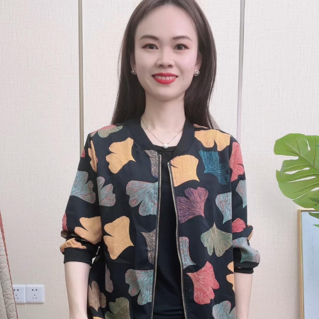 漫亿服装商行