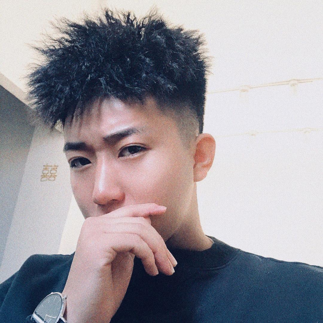 正经摄影师-文豪