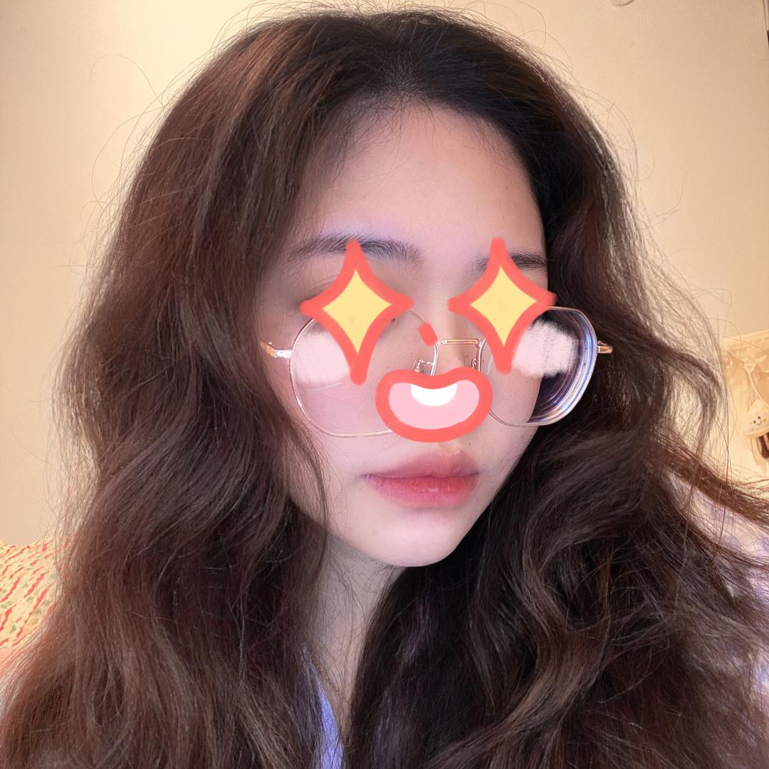 秦三三