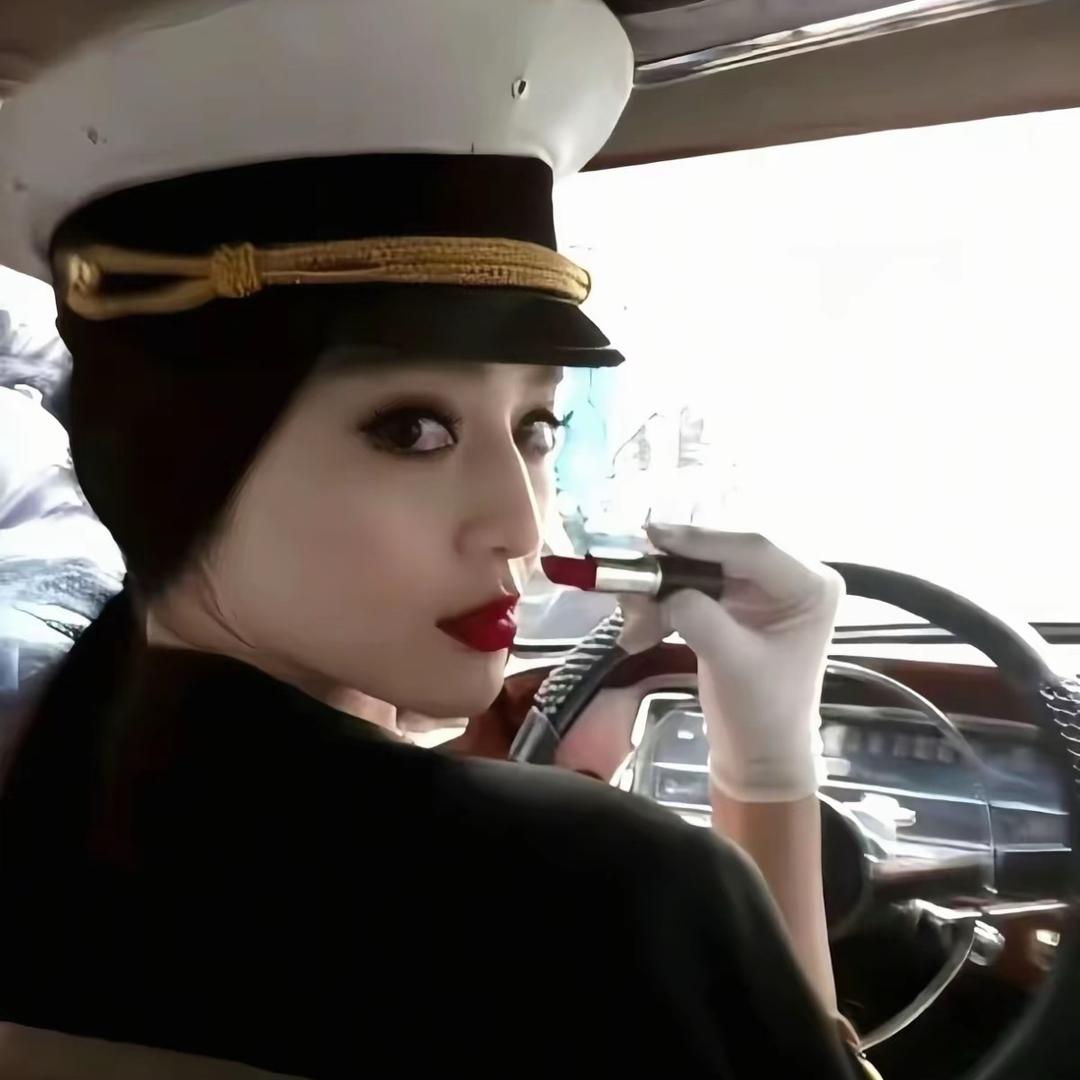 陳如意.
