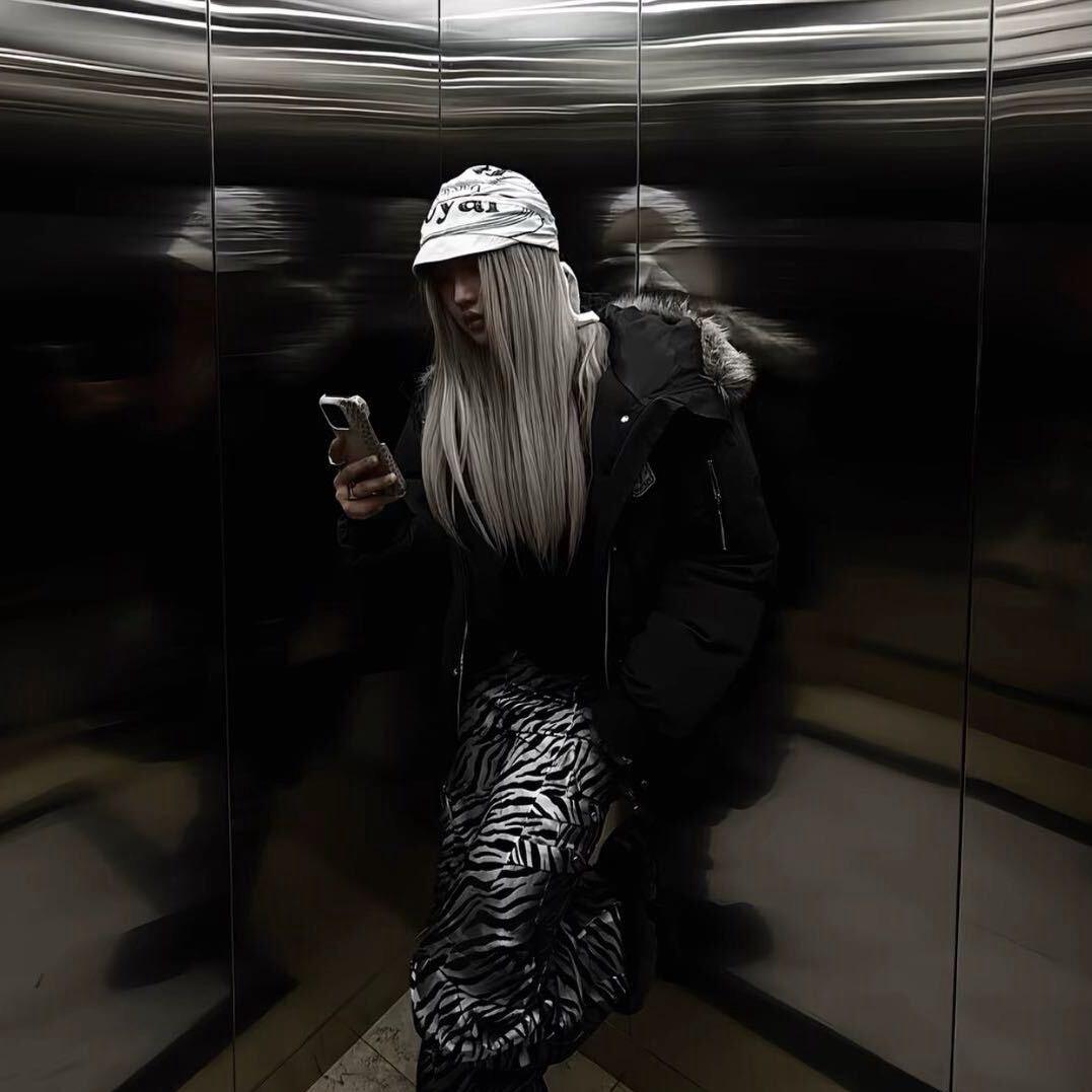 扶老奶奶过马路被过肩摔