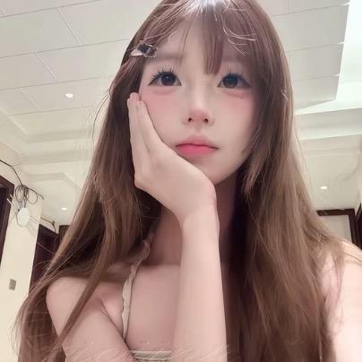 悠悠^