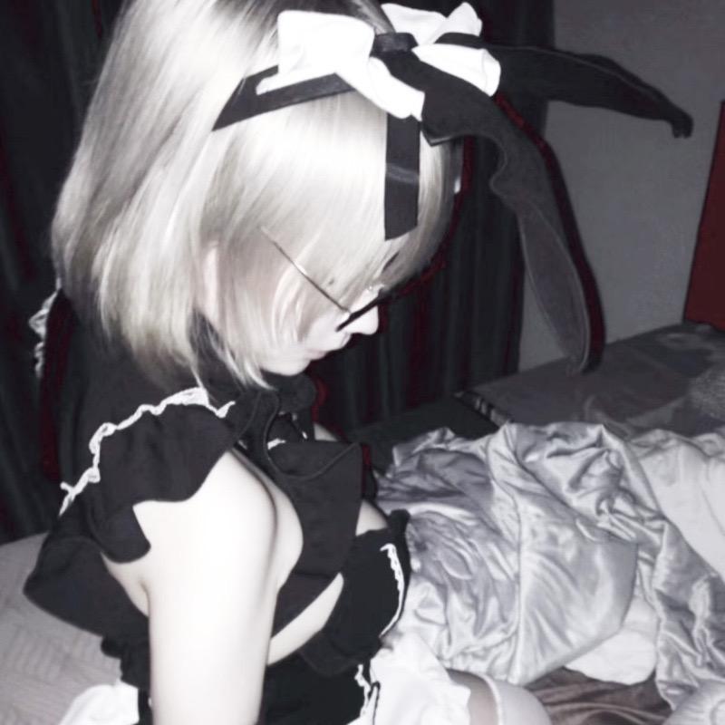 宅系被阴郁支配