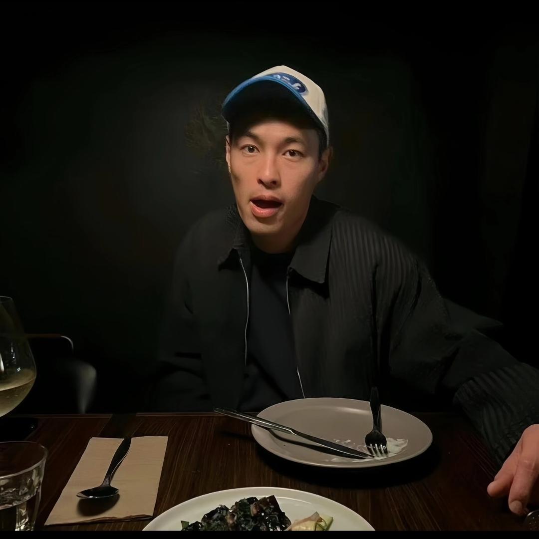 动浪游泳中心-谢教练