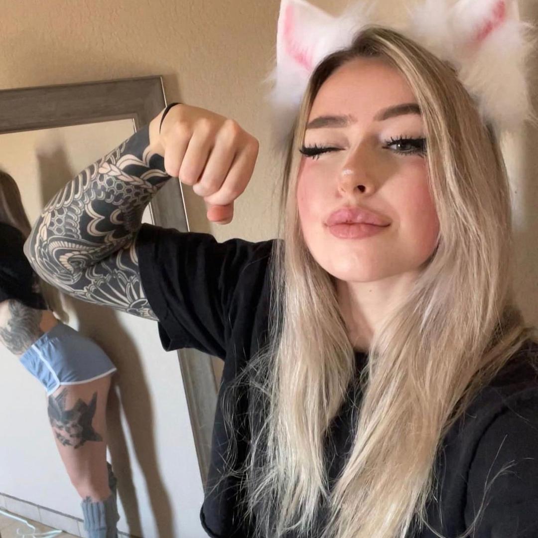 strongwaifu