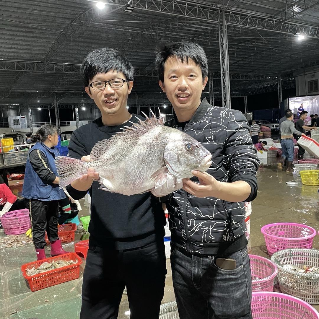 小铭海鲜店大胞