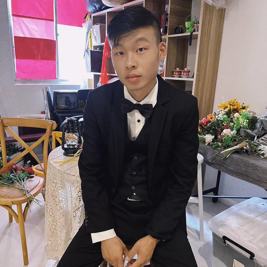 张华