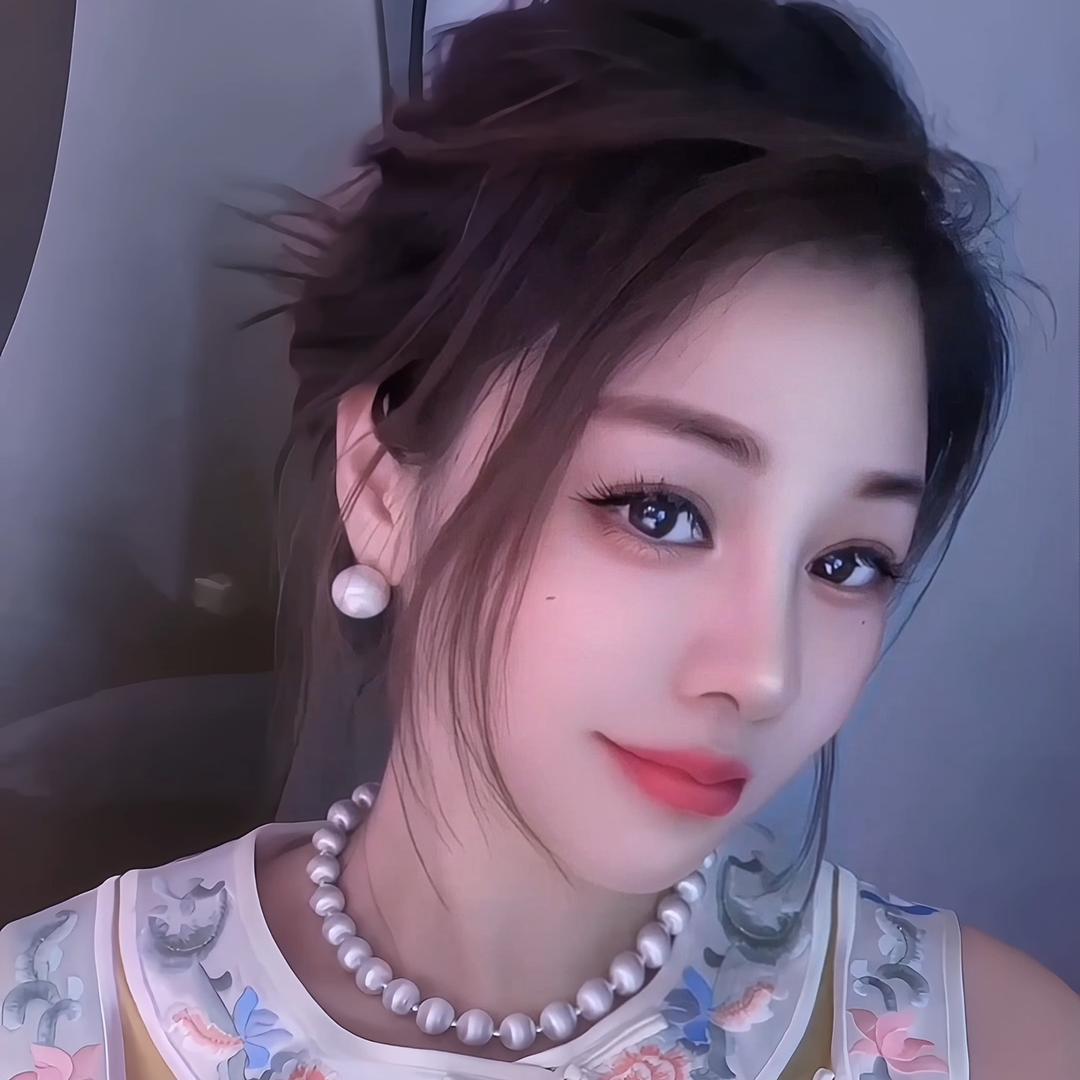 💋 小小英。
