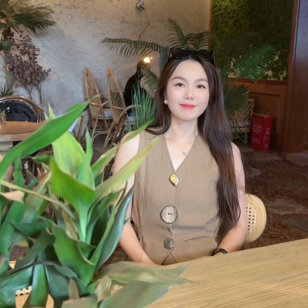 洪湖九月女装（阳阳）