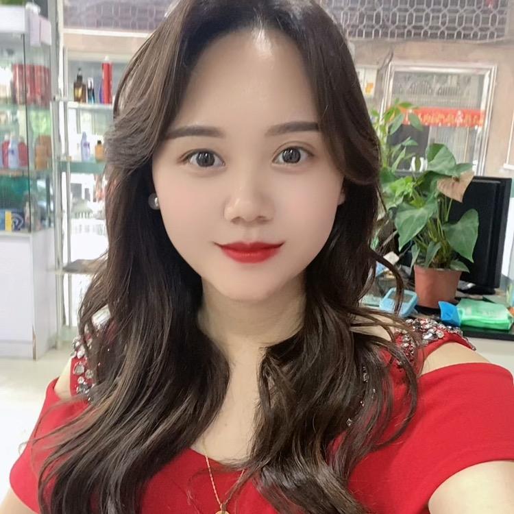 福建泉州女发型师阿妹