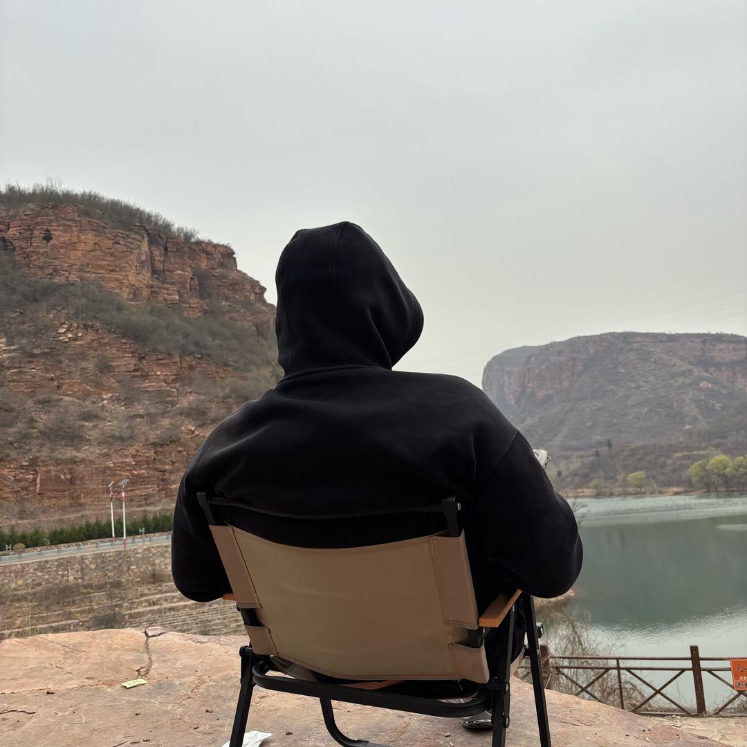 诗和远方🕶️