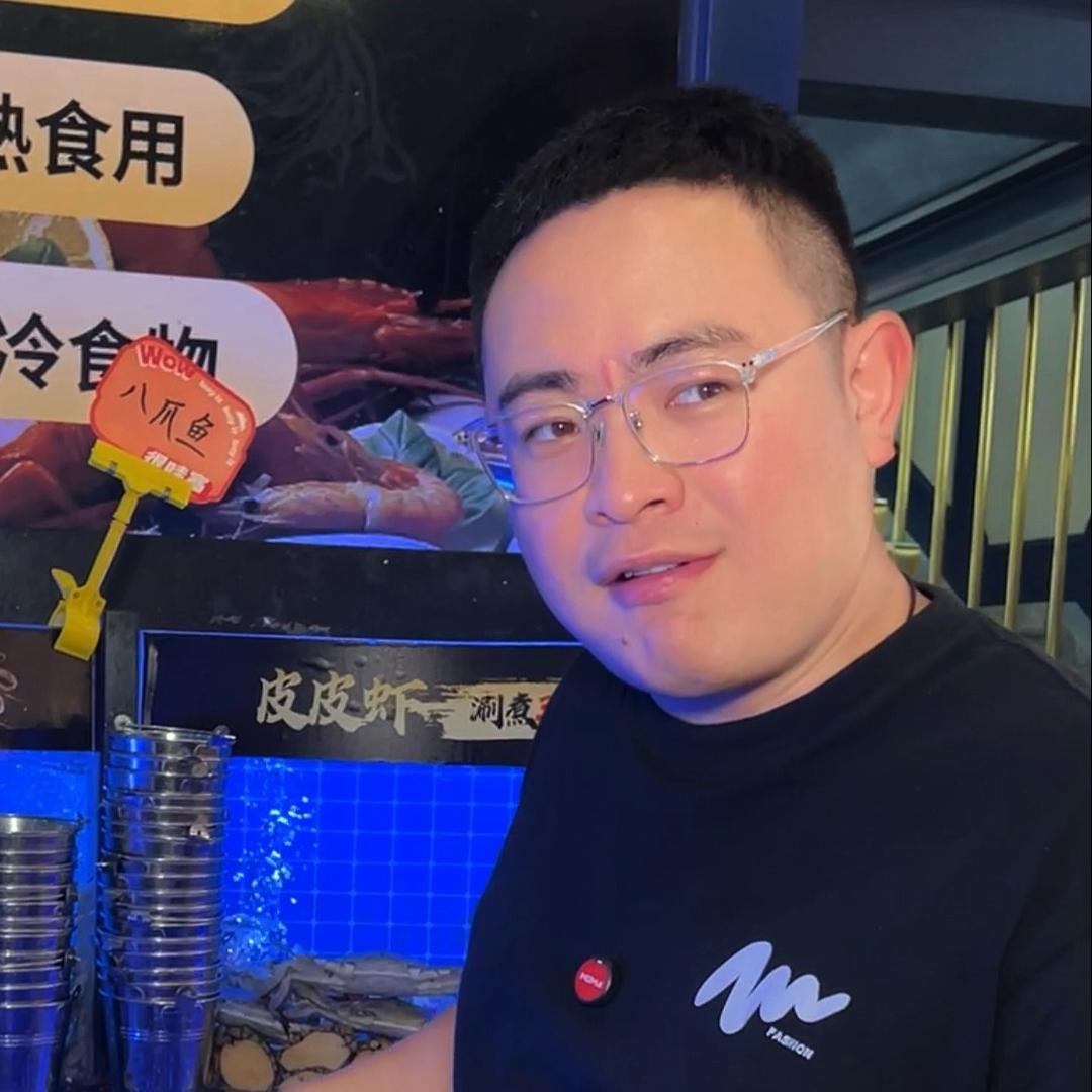 圈哥有点皮