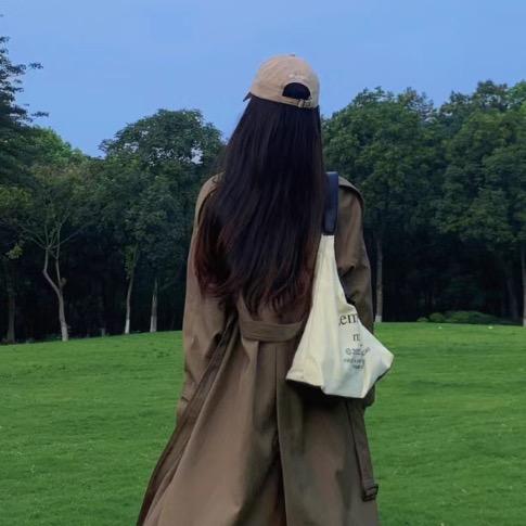 小溪四月