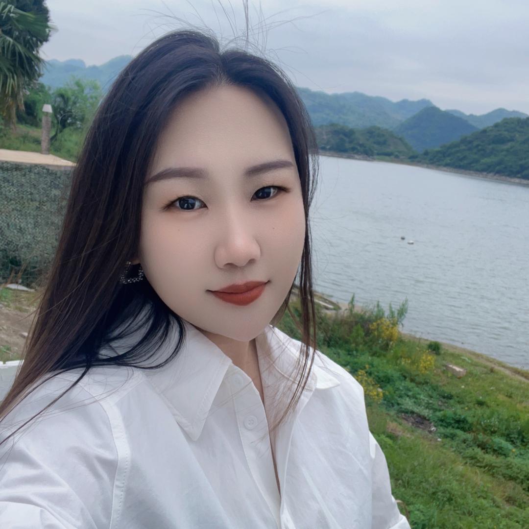 贵阳赫本纪艺术写真店主理人