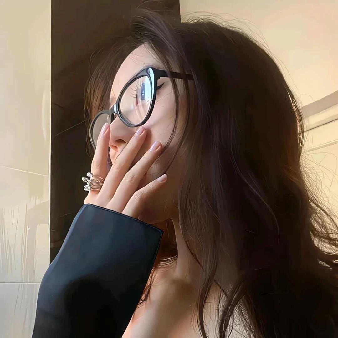 捏捏脸𐙚