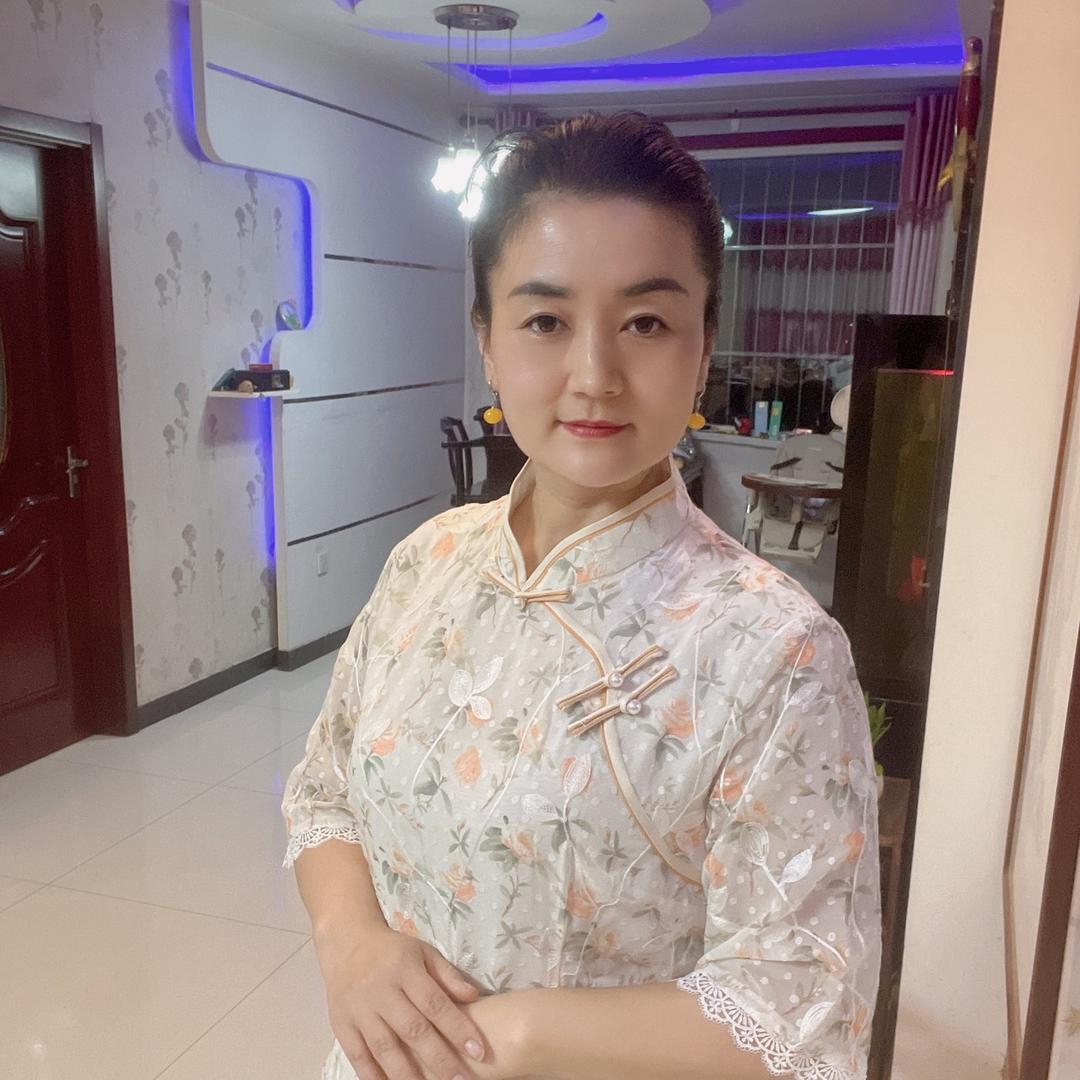 唐山秋姐红木仓储批发
