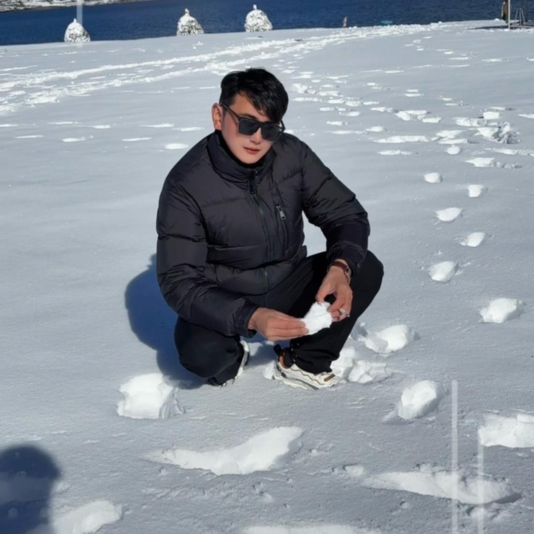 🕶️别回头
