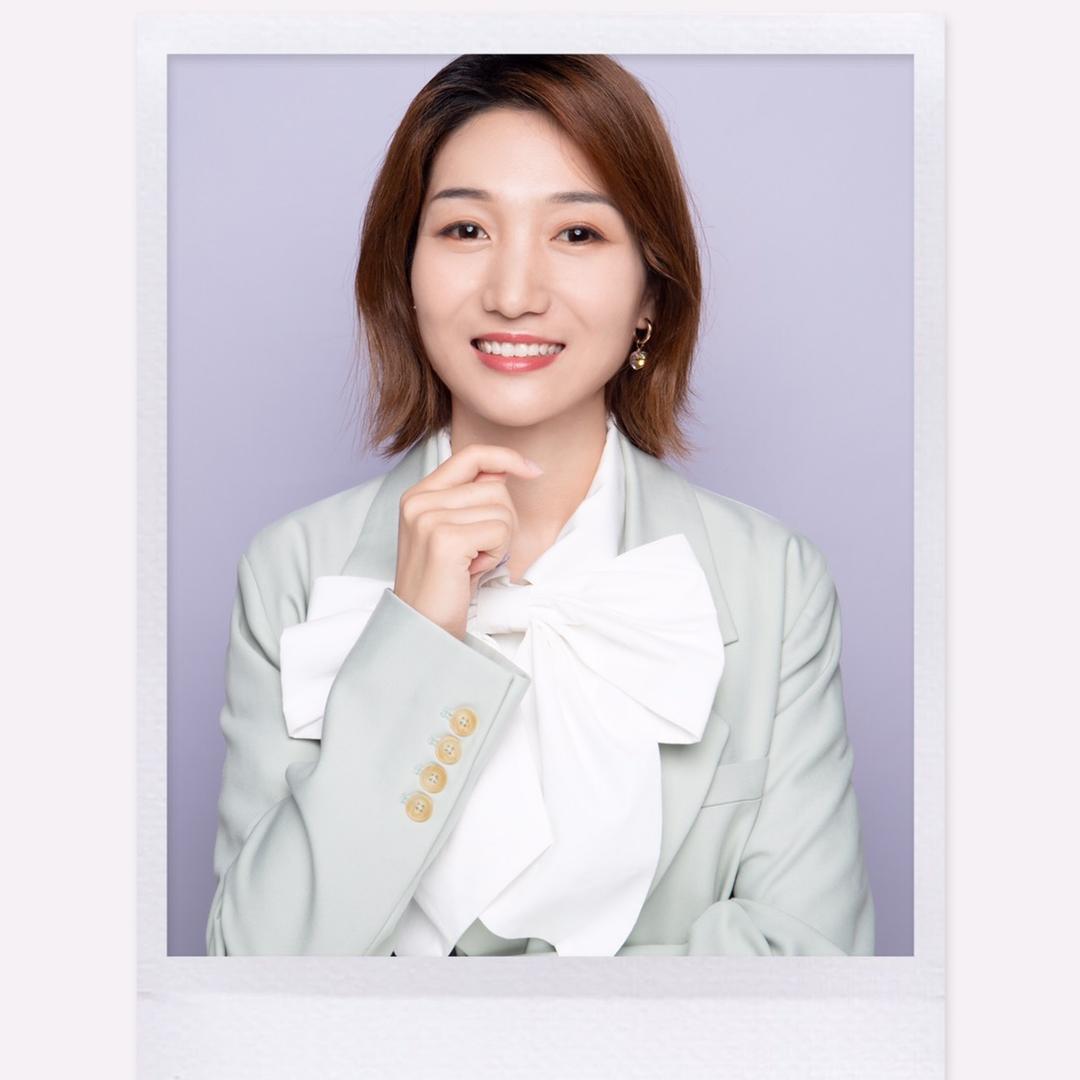 上海美睫师小凤
