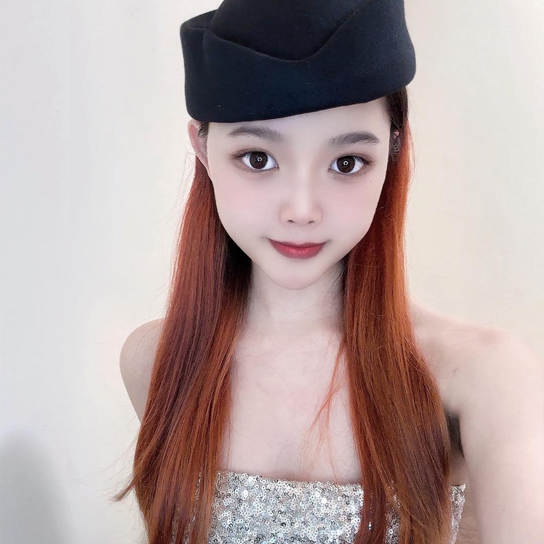 秋小爱