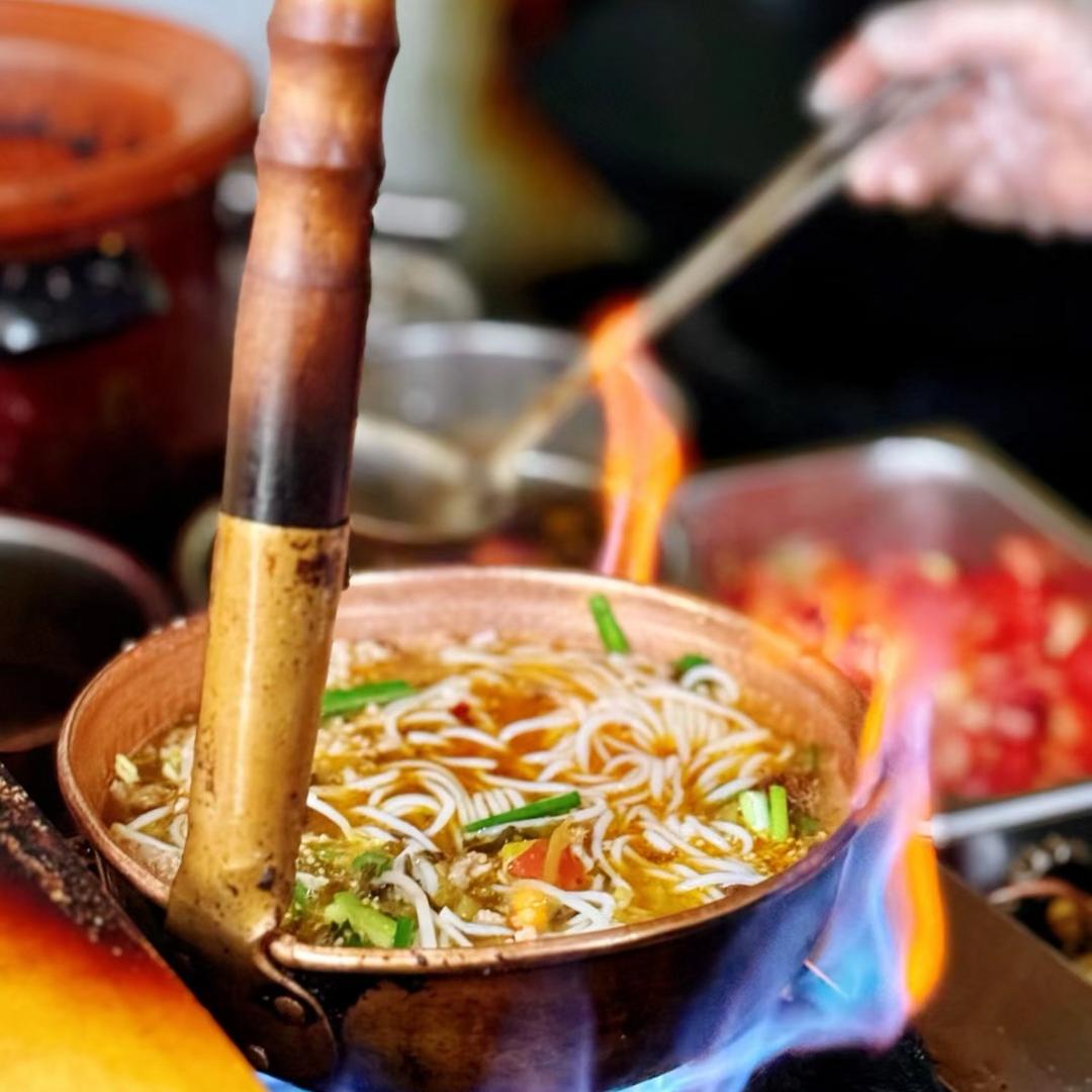 云南（卖米线的小姨妈）