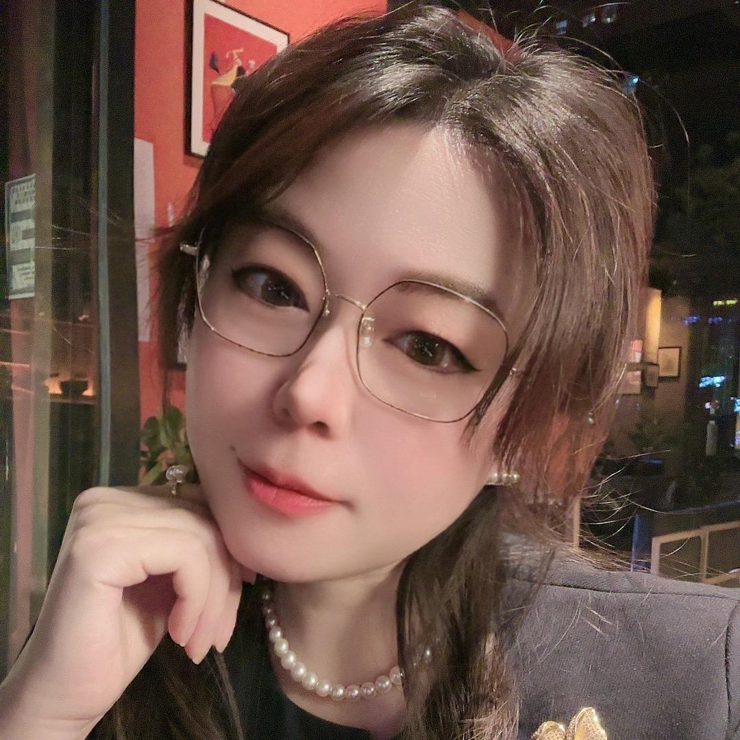 美美菜菜子