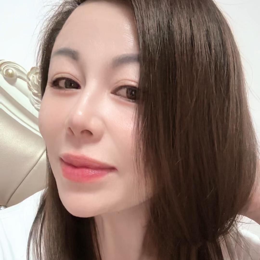 我是文雅（大姐）