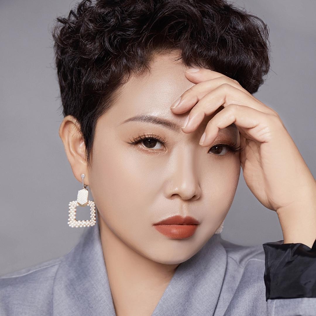 宝丰做眉毛的冰冰