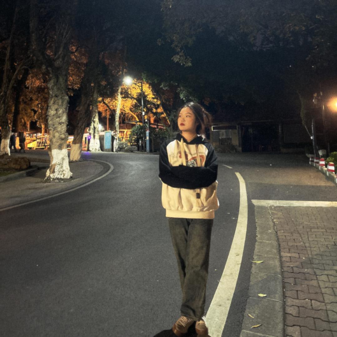 莹i呀.