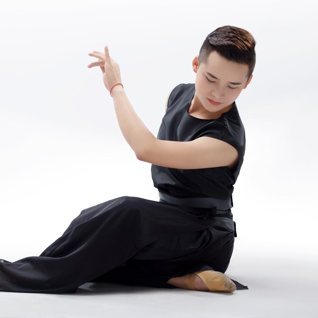 小华老师教跳舞