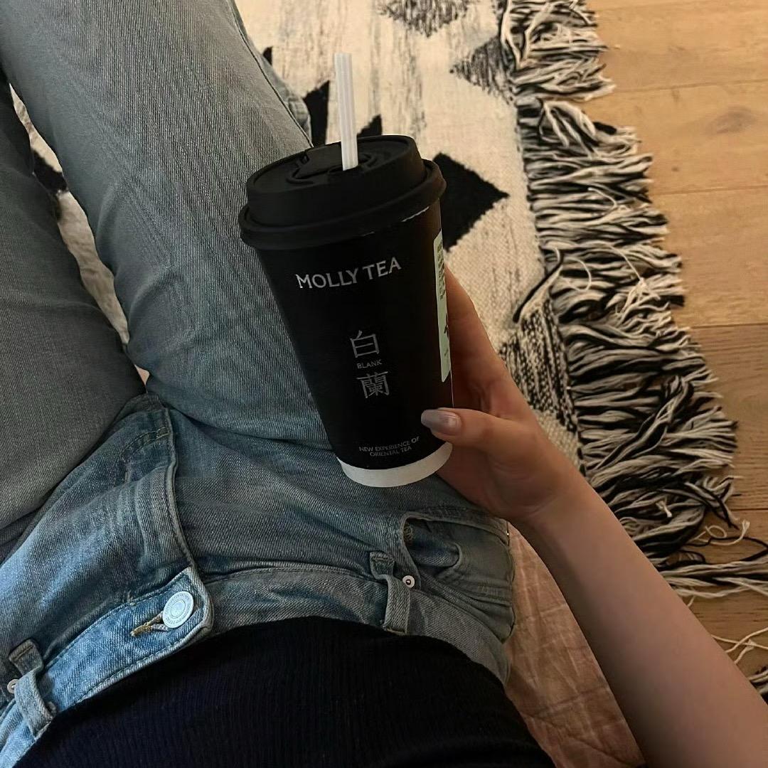 白了白