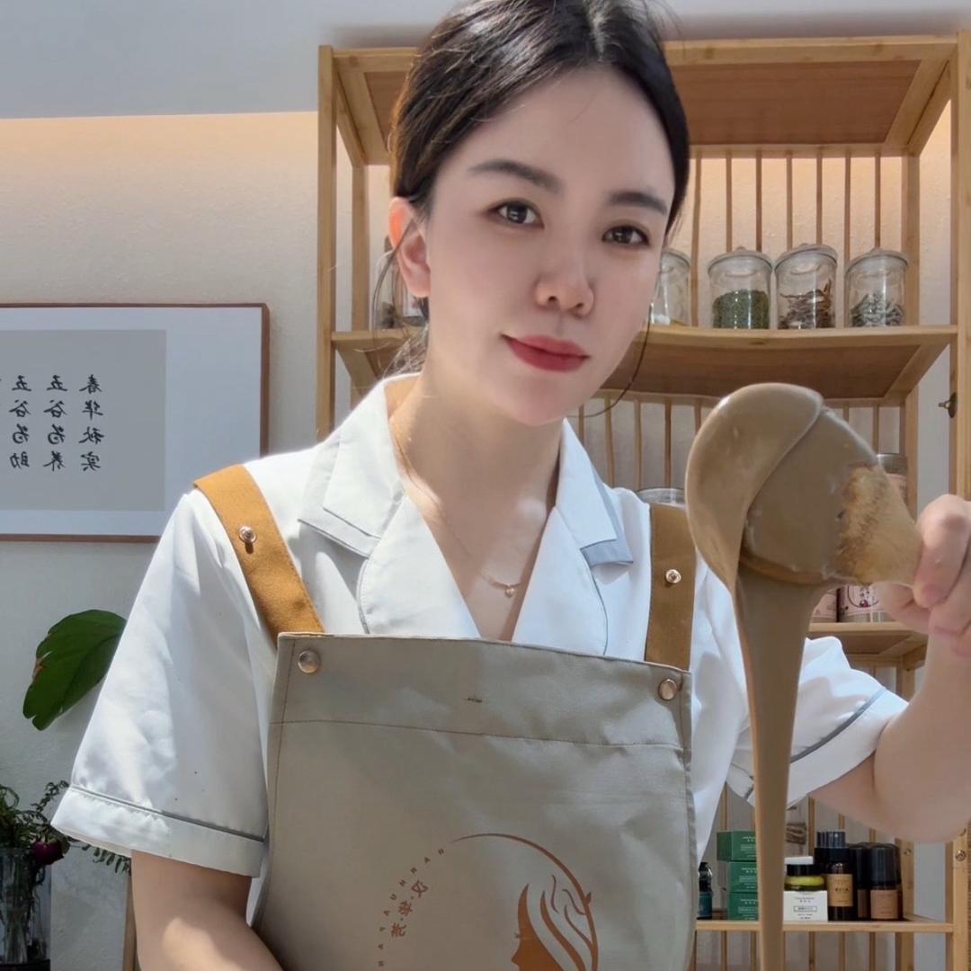 汉华芳草本护肤