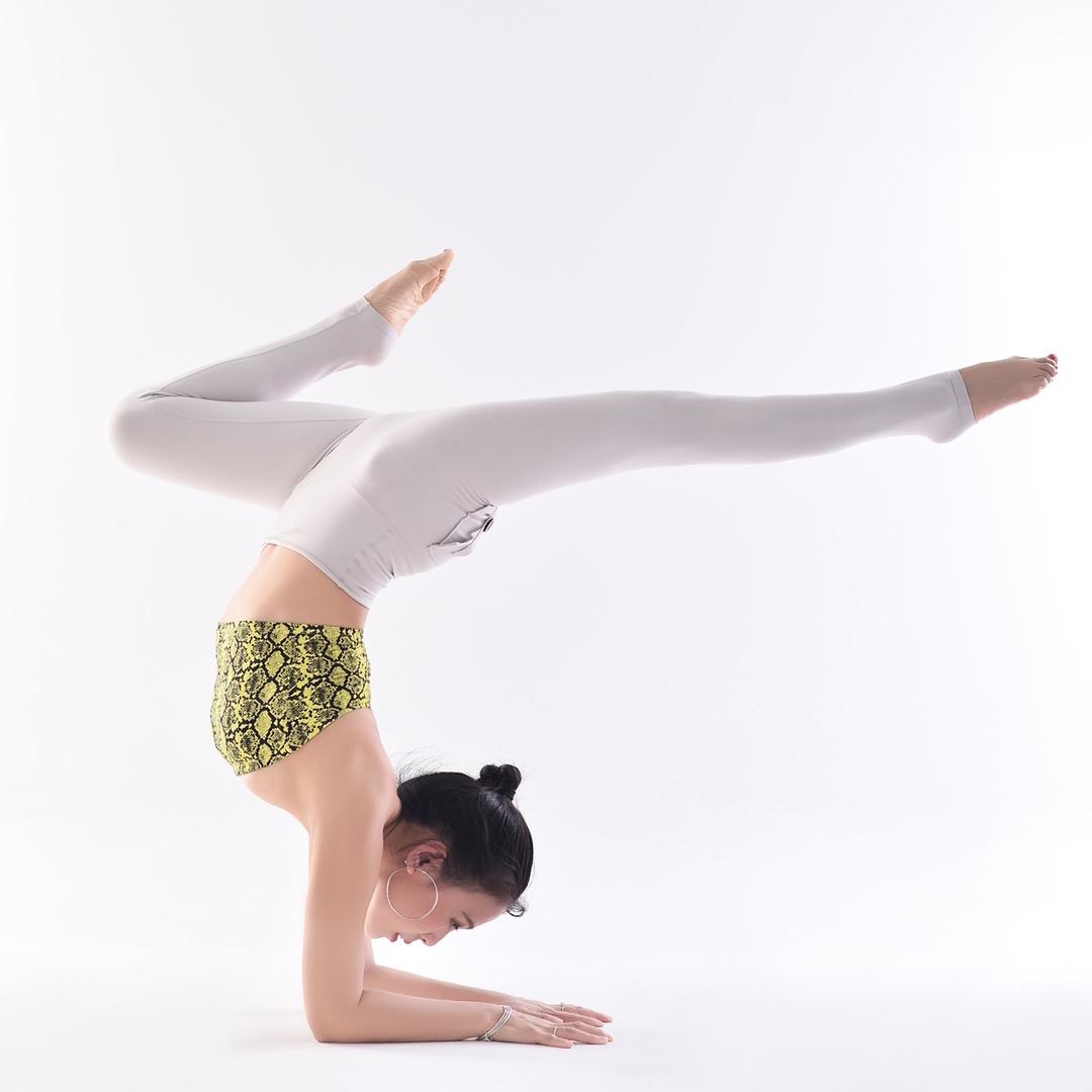 颖瑜伽-曾yoga