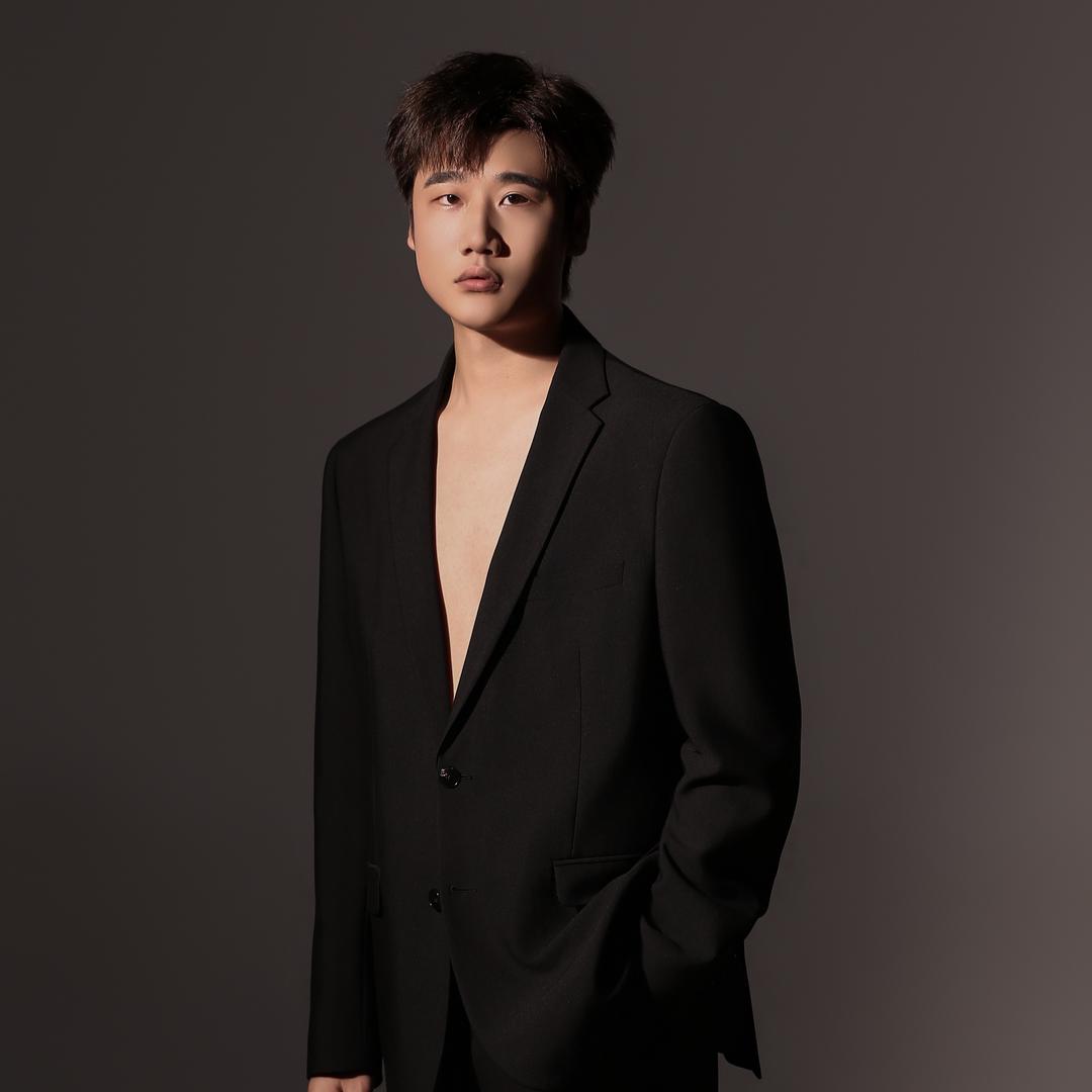 新化壹号美发沙龙005官方号