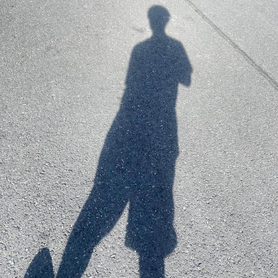 每天至少八杯水