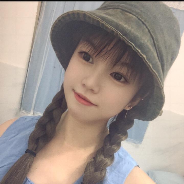 晚风吻过蔷薇🌹
