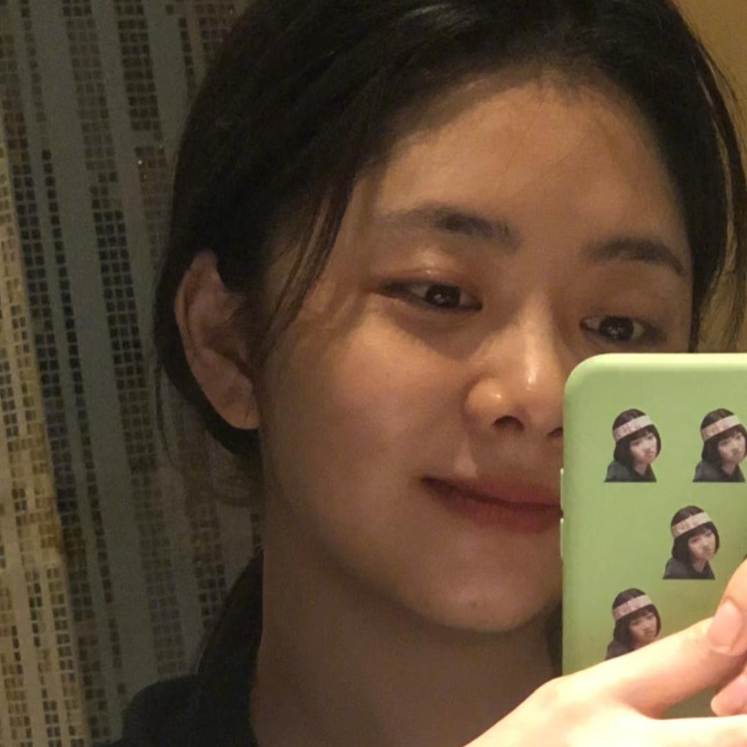 小专专😇