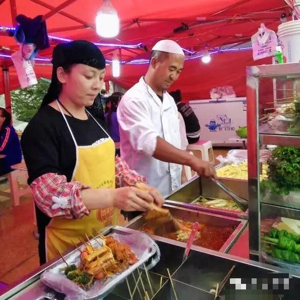 大通亚克西椒麻鸡总店