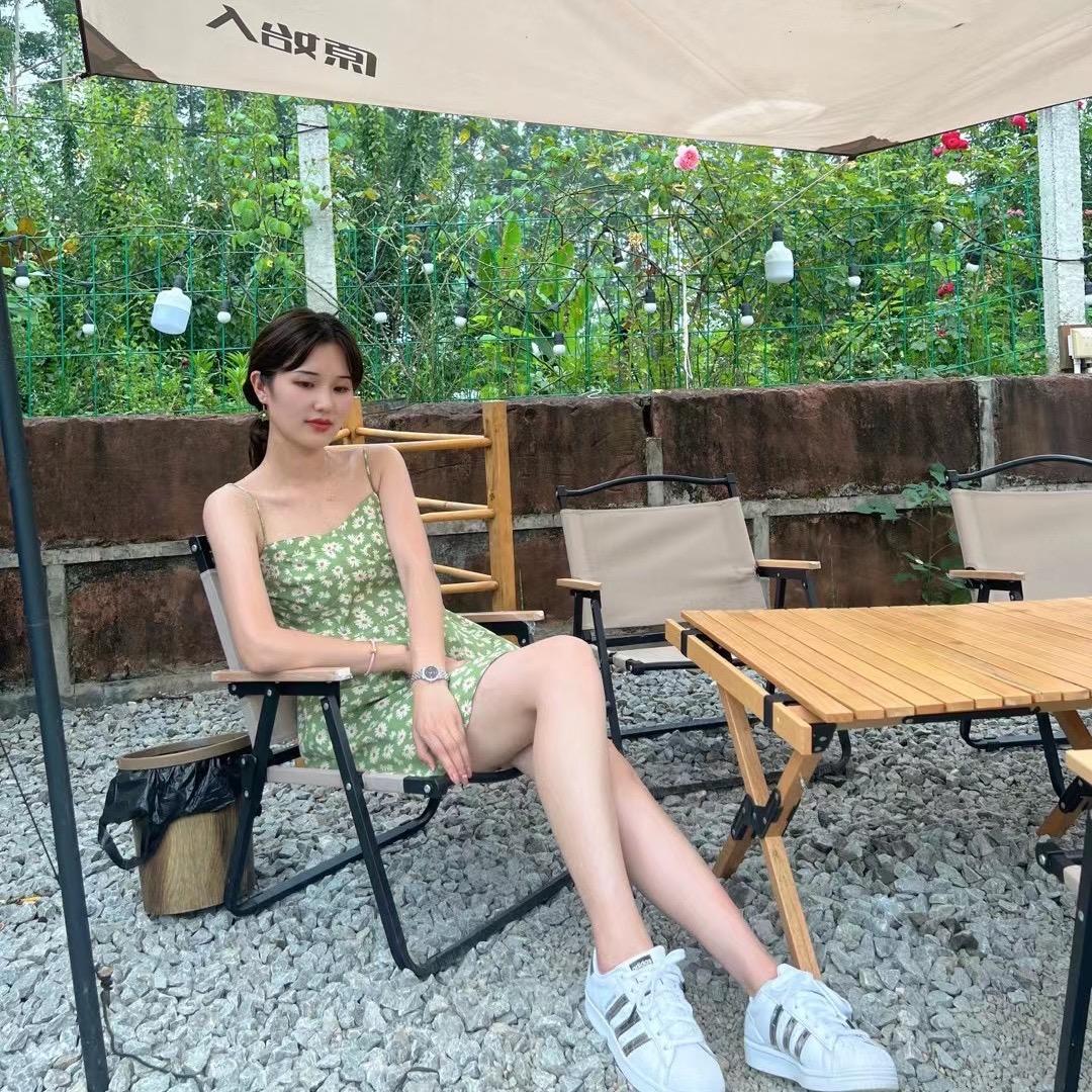 爱旅游的显眼包