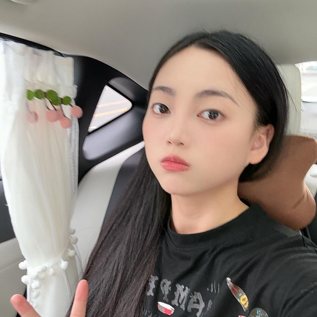 晴晴很爱吃