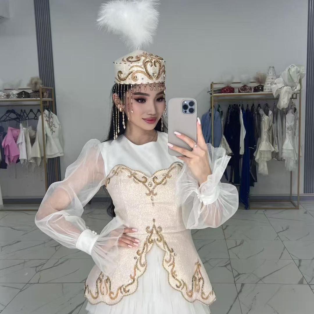 青河县阿斯木婚纱礼服