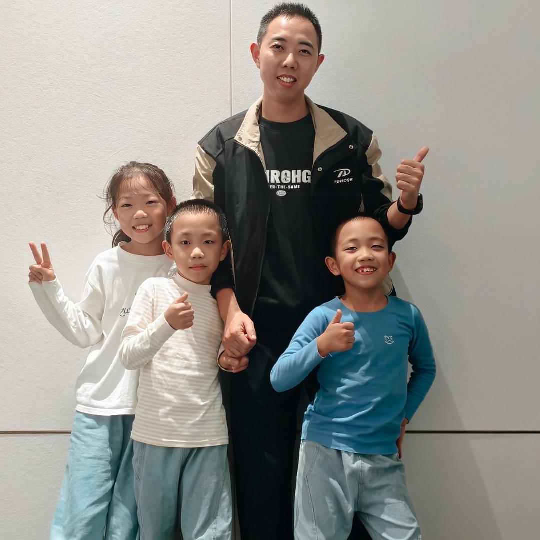 嘉文嘉武和苏蔓姐姐