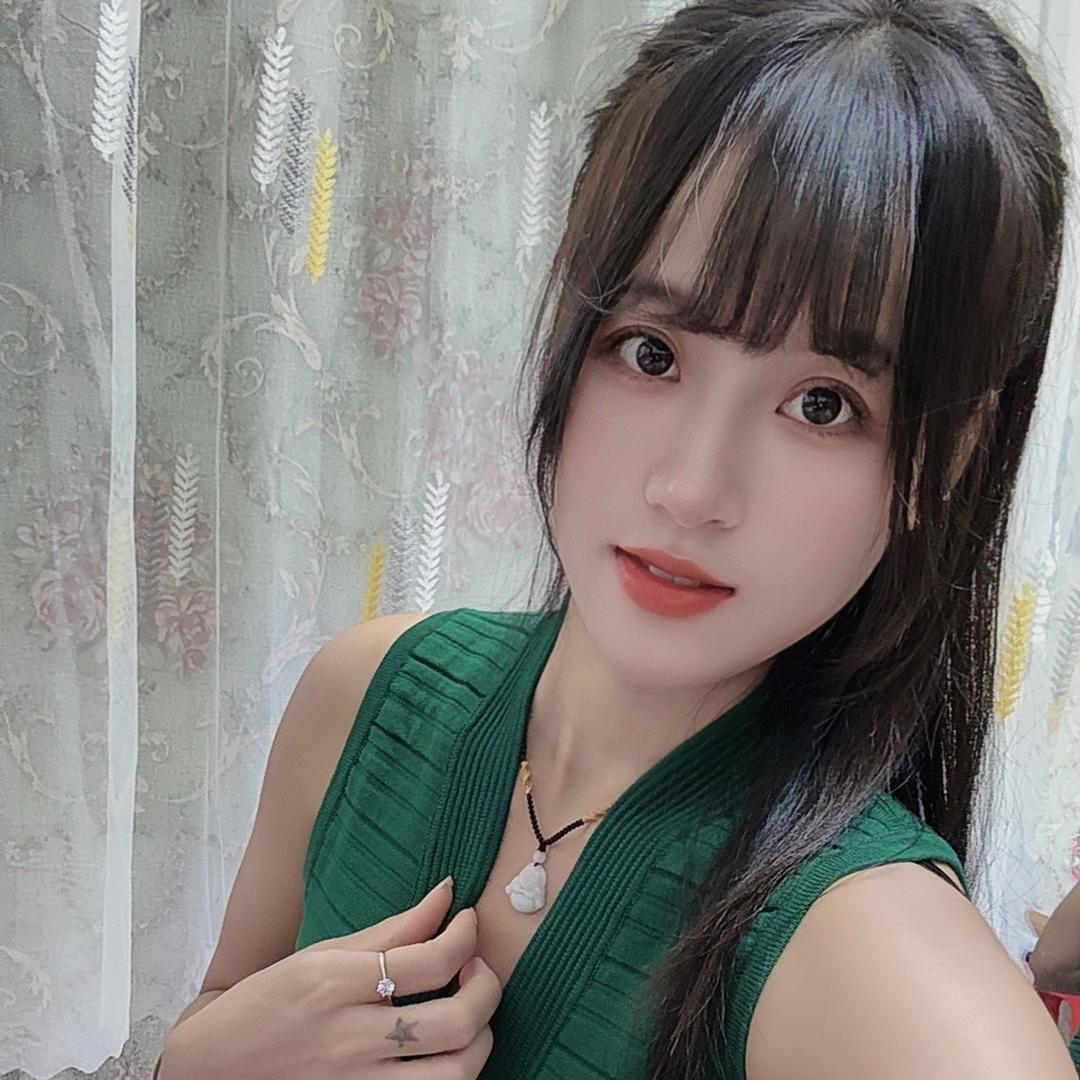 努力的小女人